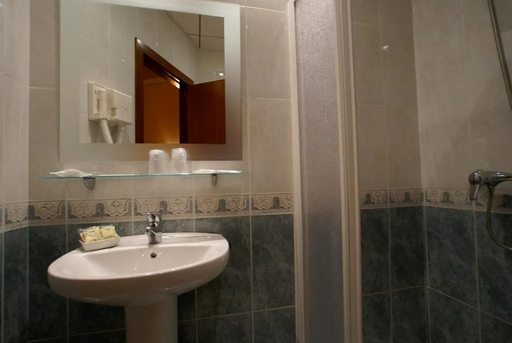 Hotel Mont-Roig 0*, Mont-roig del Camp 스페인
